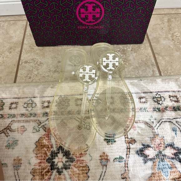 New Tory Burch MINI MILLER JELLY SANDAL size 7 - Picture 8 of 8